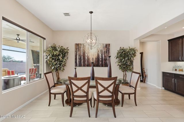 2504 E Josephine View Drive, Green Valley, AZ 85614