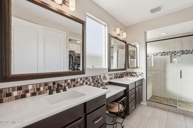 2504 E Josephine View Drive, Green Valley, AZ 85614