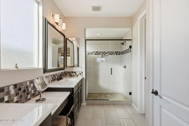 2504 E Josephine View Drive, Green Valley, AZ 85614