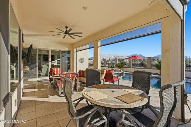 2504 E Josephine View Drive, Green Valley, AZ 85614