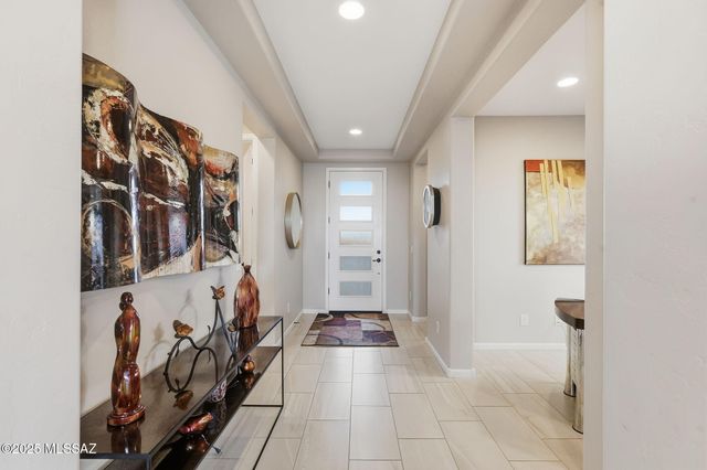 2504 E Josephine View Drive, Green Valley, AZ 85614