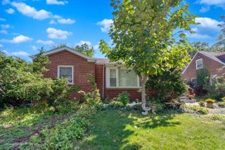 18623 Marshfield Avenue, Homewood, IL 60430