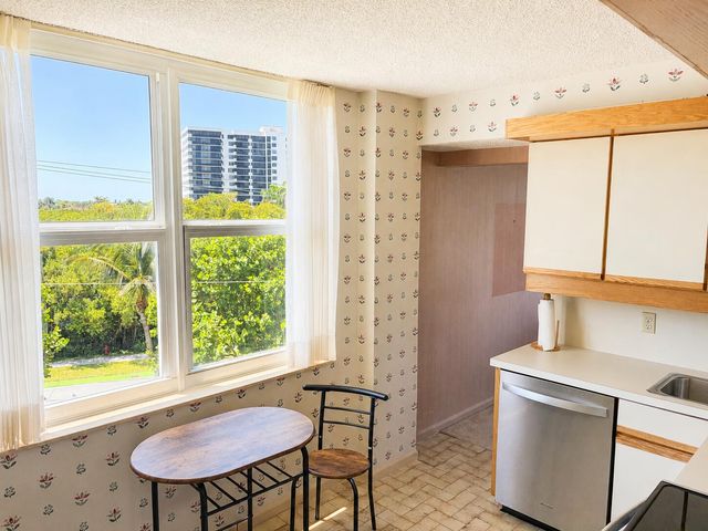 3407 S Ocean Boulevard, Highland Beach, FL 33487
