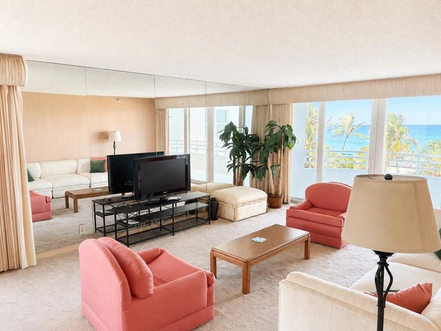 3407 S Ocean Boulevard, Highland Beach, FL 33487