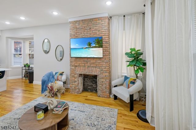 81 N Grove St 3, East Orange City, NJ 07017