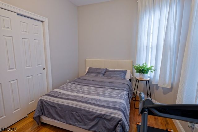 81 N Grove St 3, East Orange City, NJ 07017