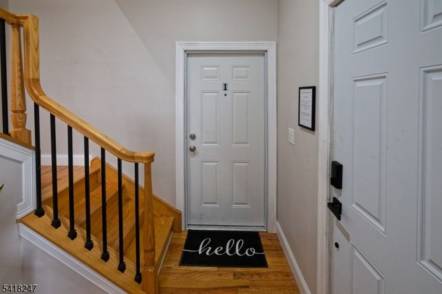 81 N Grove St 3, East Orange City, NJ 07017