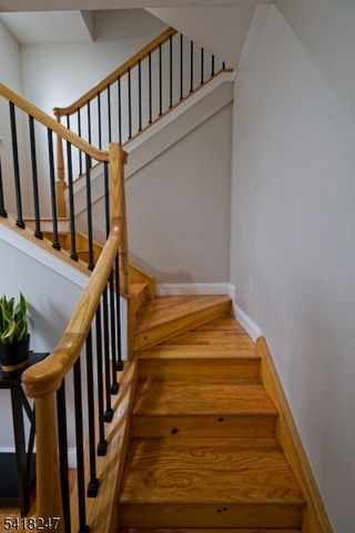 81 N Grove St 3, East Orange City, NJ 07017