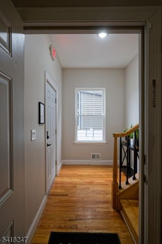 81 N Grove St 3, East Orange City, NJ 07017