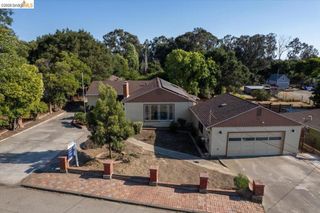 2721 Hidden Ln, Hayward, CA 94541