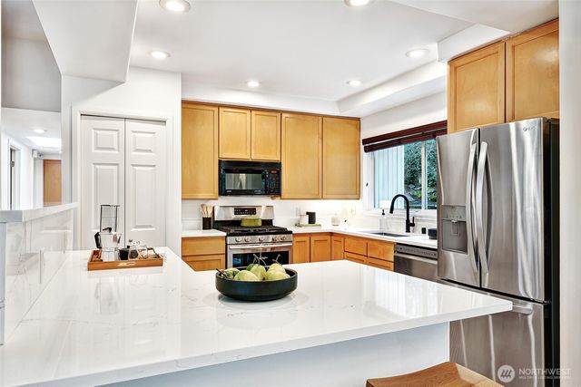 14627 SE Newport Way, Bellevue, WA 98006