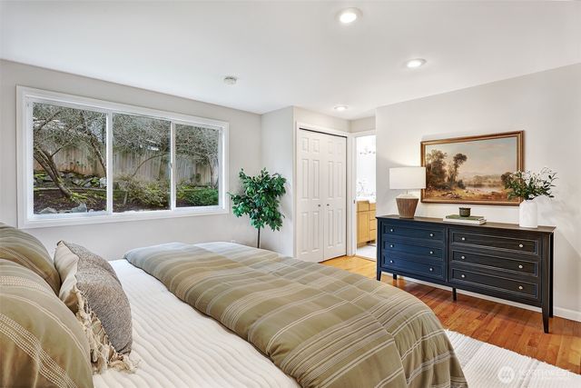 14627 SE Newport Way, Bellevue, WA 98006