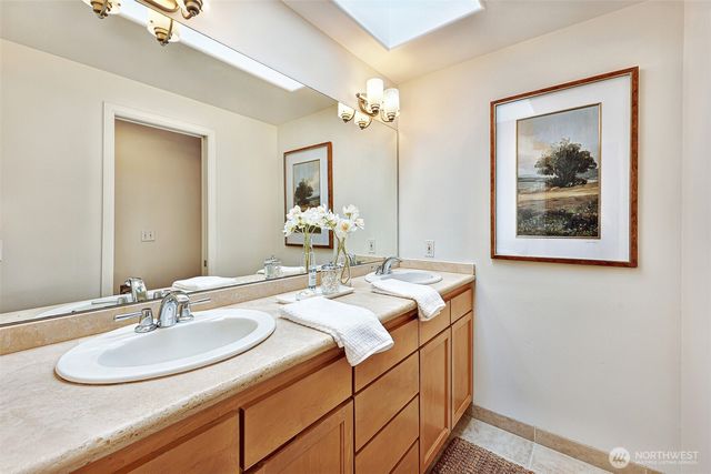 14627 SE Newport Way, Bellevue, WA 98006