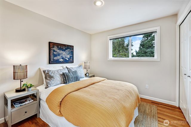 14627 SE Newport Way, Bellevue, WA 98006