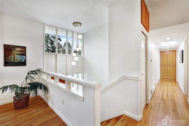 14627 SE Newport Way, Bellevue, WA 98006