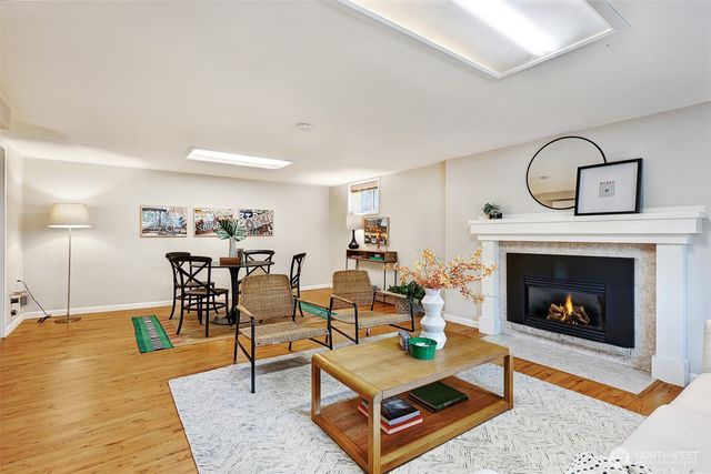 14627 SE Newport Way, Bellevue, WA 98006