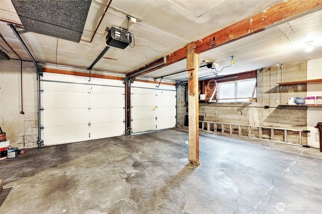 14627 SE Newport Way, Bellevue, WA 98006