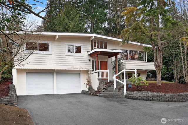 14627 SE Newport Way, Bellevue, WA 98006