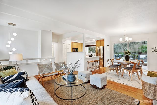 14627 SE Newport Way, Bellevue, WA 98006