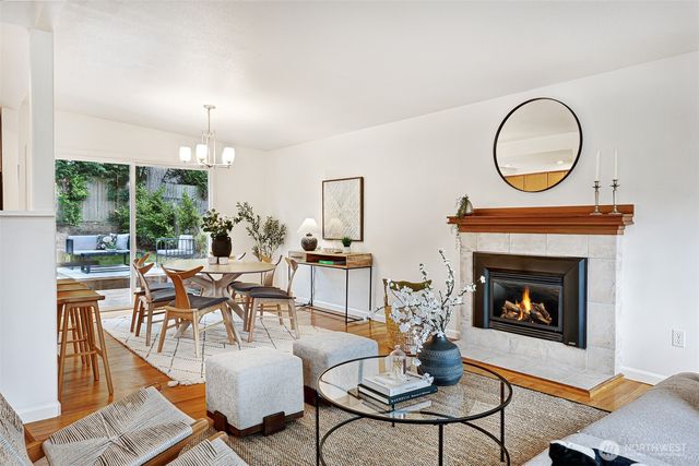 14627 SE Newport Way, Bellevue, WA 98006