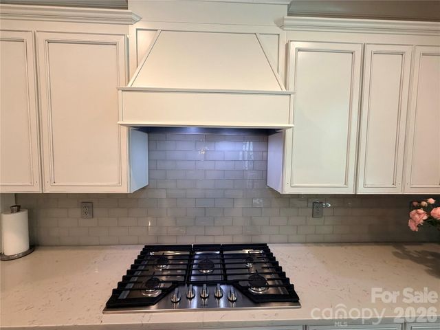 5070 Watersail Way, Lake Wylie, SC 29710