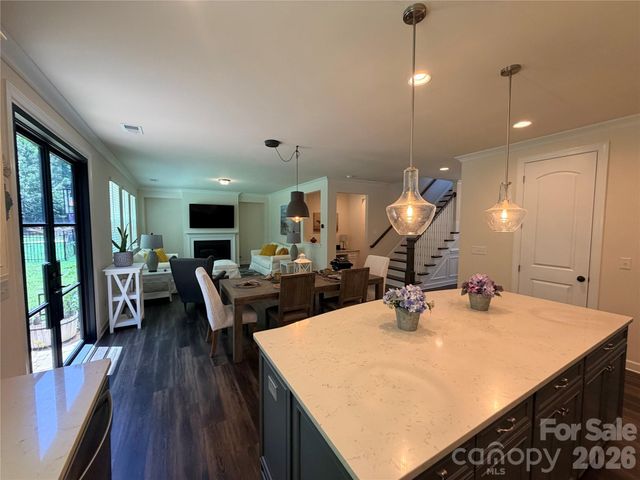 5070 Watersail Way, Lake Wylie, SC 29710