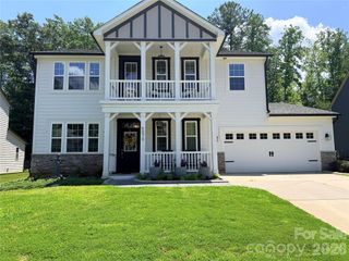 5070 Watersail Way, Lake Wylie, SC 29710