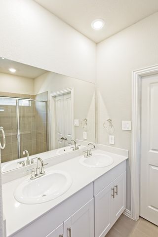 3913 Murvaul Drive, Farmersville, TX 75442