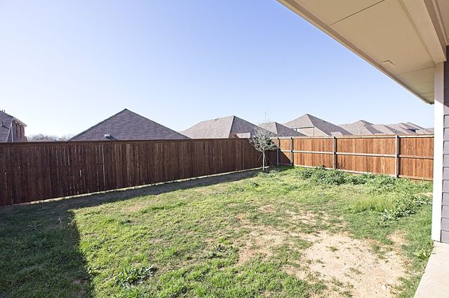 3913 Murvaul Drive, Farmersville, TX 75442