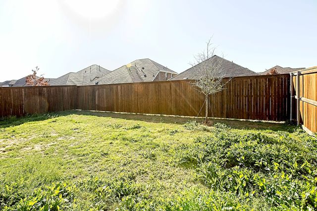 3913 Murvaul Drive, Farmersville, TX 75442