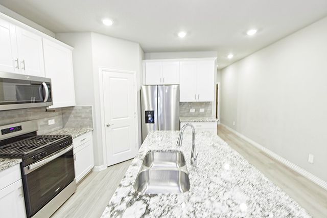 3913 Murvaul Drive, Farmersville, TX 75442