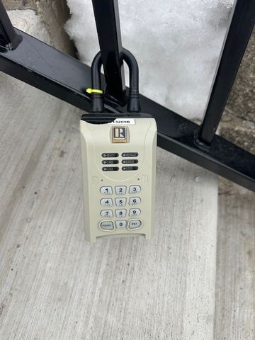 1813 Hemlock Place 311, Schaumburg, IL 60173