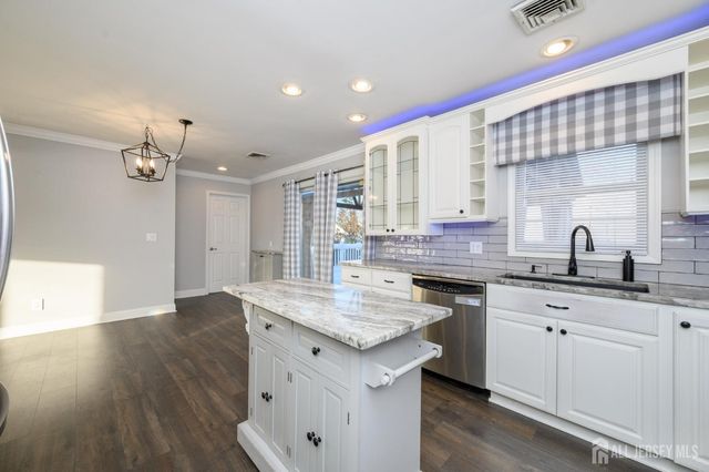 1212 Pemberton Street, Toms River, NJ 08757