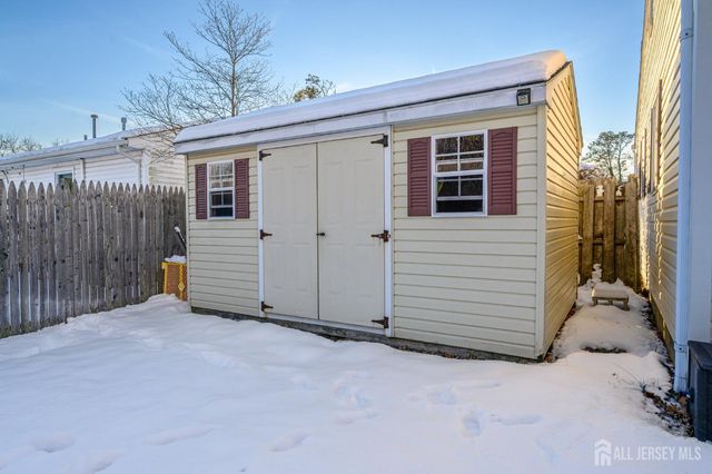 1212 Pemberton Street, Toms River, NJ 08757