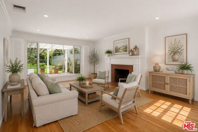 513 Arbramar Avenue, Los Angeles, CA 90272