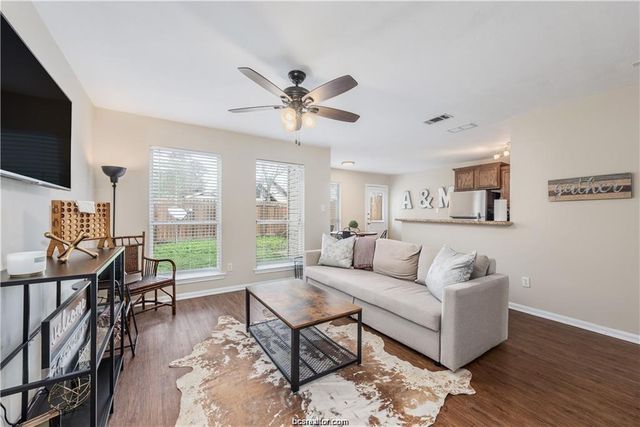 1209 Oney Hervey Drive, College Station, TX 77840