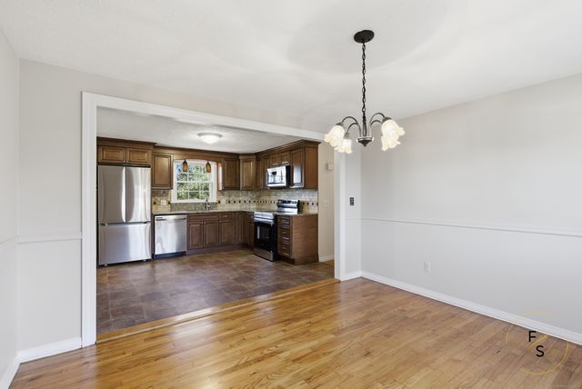 11 Valerie Drive, Vernon, CT 06066