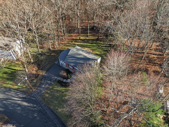 11 Valerie Drive, Vernon, CT 06066