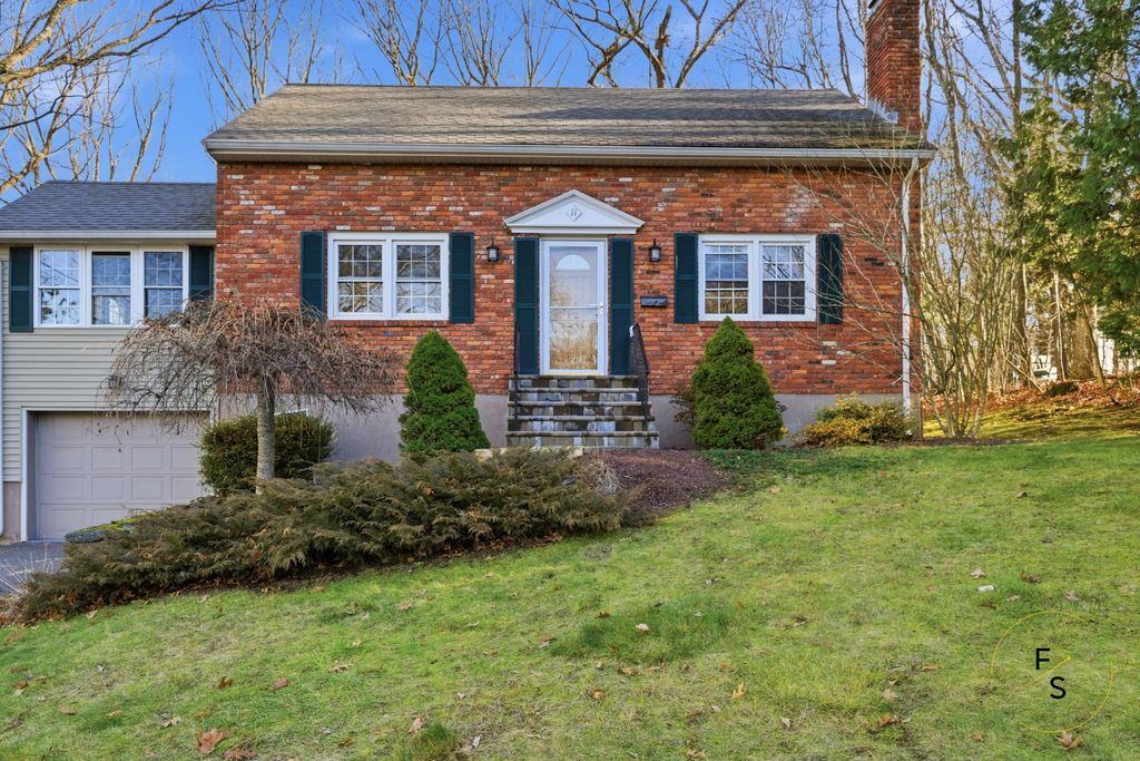 11 Valerie Drive, Vernon, CT 06066