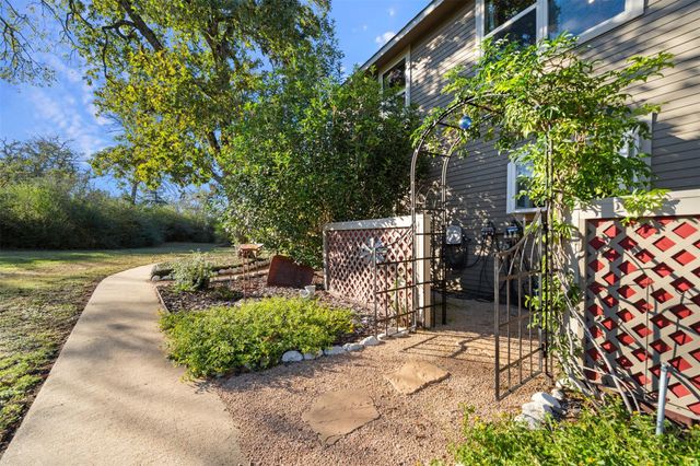 25948 Nelson Road, Hempstead, TX 77445