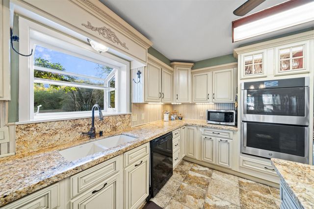 25948 Nelson Road, Hempstead, TX 77445