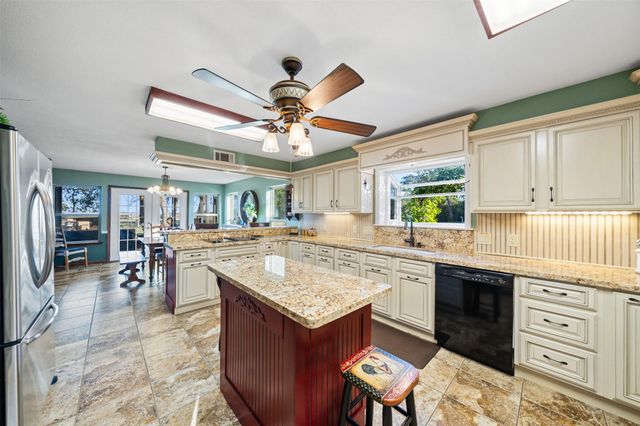 25948 Nelson Road, Hempstead, TX 77445