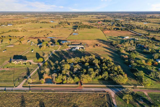 25948 Nelson Road, Hempstead, TX 77445