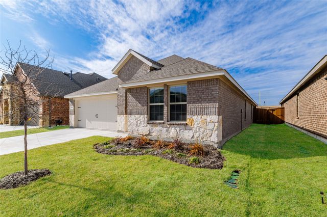 411 Revolution Road, Fate, TX 75189