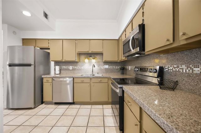 1669 Prairie Grove Drive, Houston, TX 77077