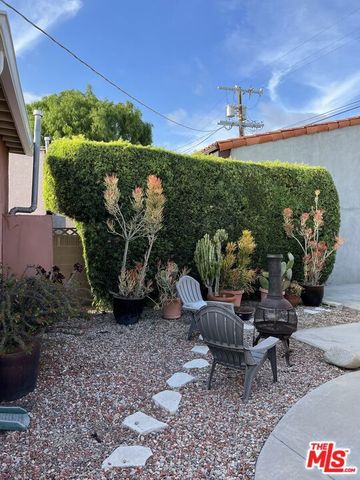 4238 SUTRO Avenue, Los Angeles, CA 90008