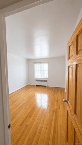 214-07B Hillside Ave Unit B, Queens Village, NY 11427