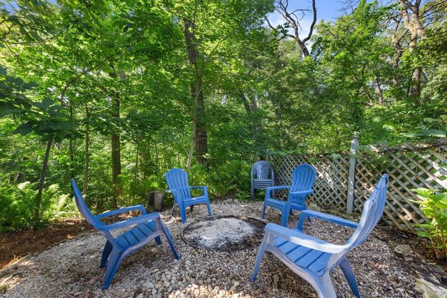 W326S1480 Forest Hills DRIVE, Delafield, WI 53018
