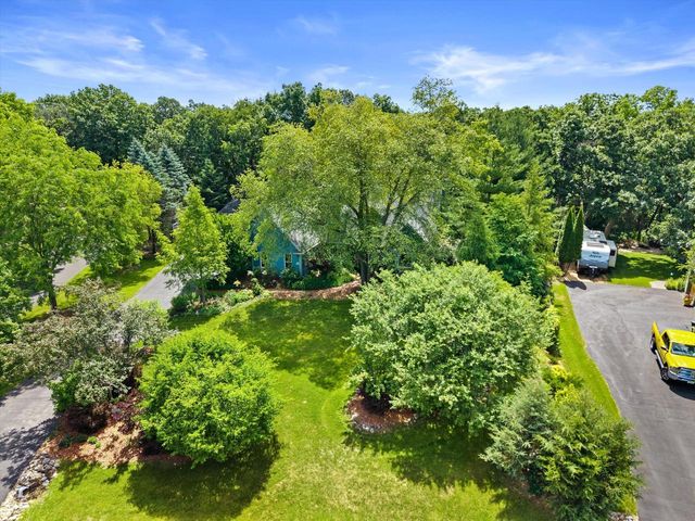W326S1480 Forest Hills DRIVE, Delafield, WI 53018