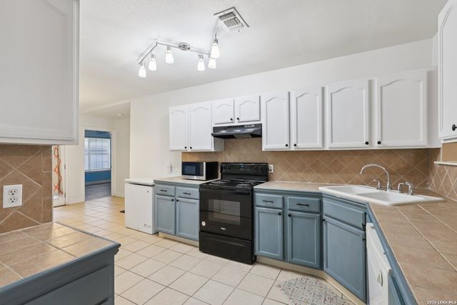 125 Stace, San Antonio, TX 78204